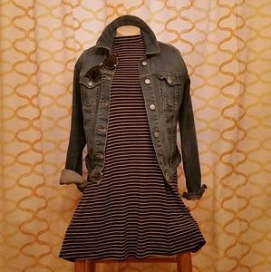 Mod Black and White Striped Mock Turtleneck Tunic
